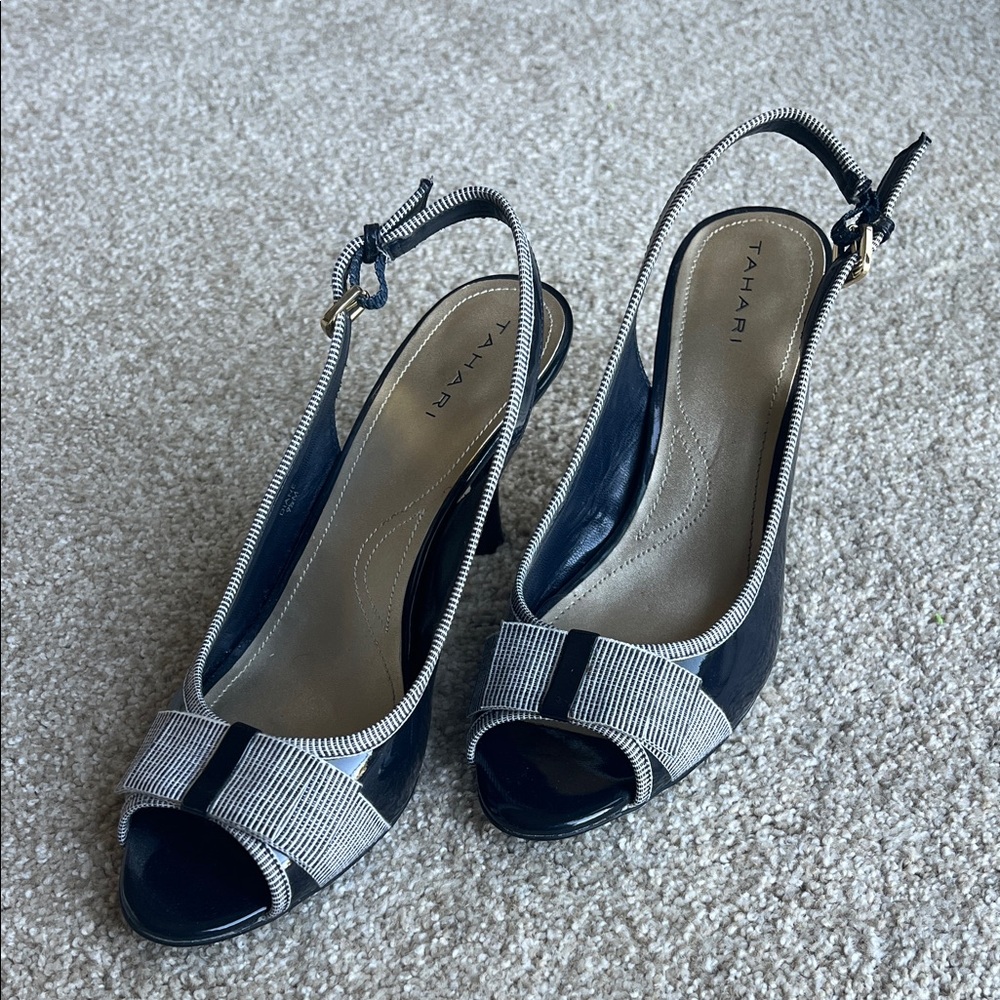 Tahari Elegant Navy and White Slingback Heels